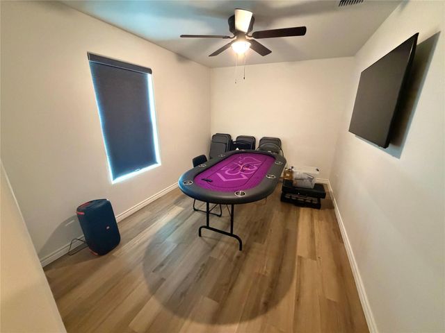 1107 Neches ST, Lockhart, TX 78644