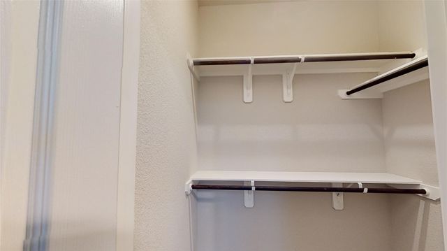 2502 Shallow Lake Drive, Iowa Colony, TX 77583