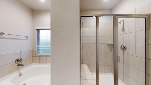 2502 Shallow Lake Drive, Iowa Colony, TX 77583