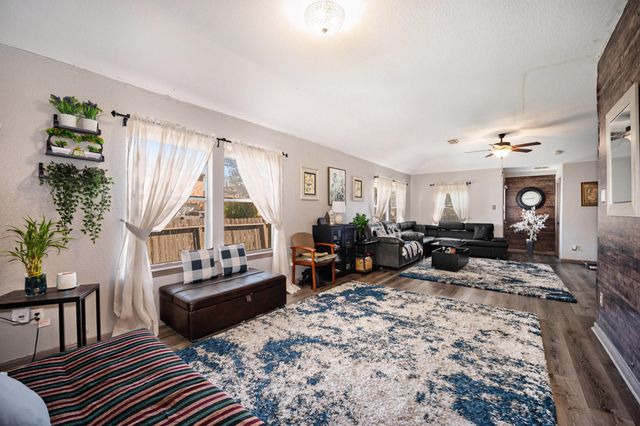 13807 Bonnetbriar Lane, Sugar Land, TX 77498