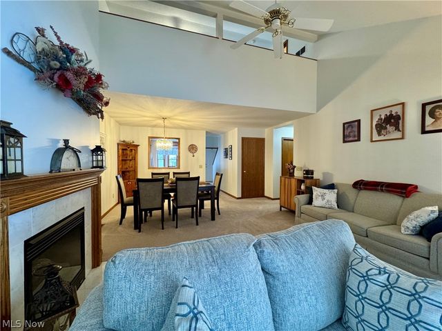 2518 Woodlawn Circle NW 42A, Canton, OH 44708