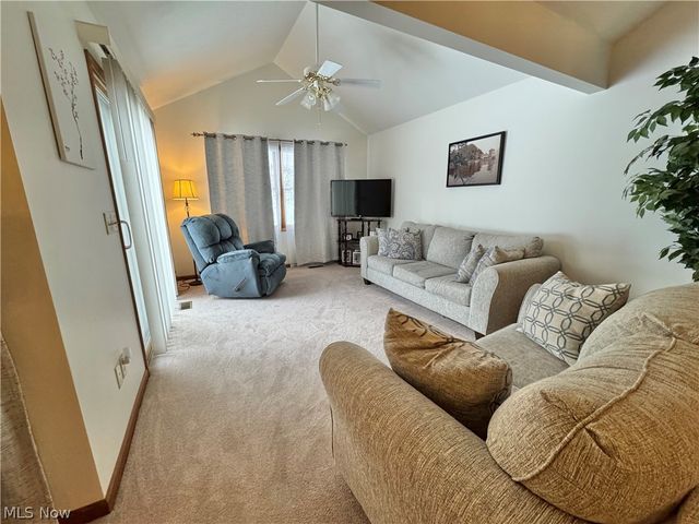 2518 Woodlawn Circle NW 42A, Canton, OH 44708