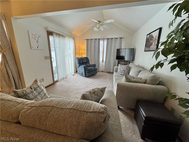 2518 Woodlawn Circle NW 42A, Canton, OH 44708