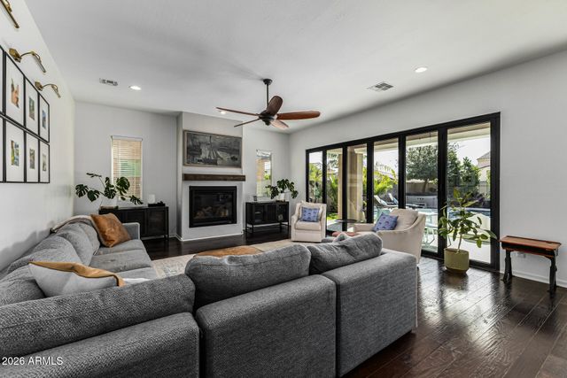 4724 S RHODIUM Lane, Mesa, AZ 85212