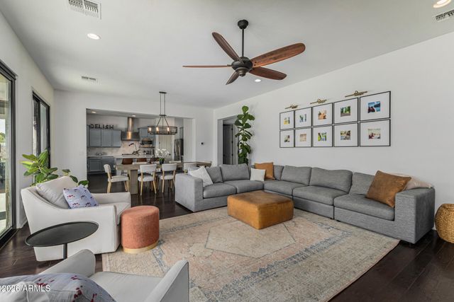 4724 S RHODIUM Lane, Mesa, AZ 85212