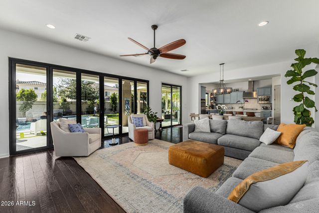 4724 S RHODIUM Lane, Mesa, AZ 85212