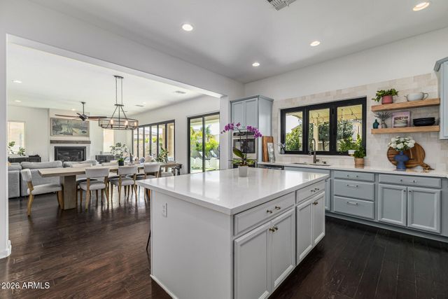 4724 S RHODIUM Lane, Mesa, AZ 85212