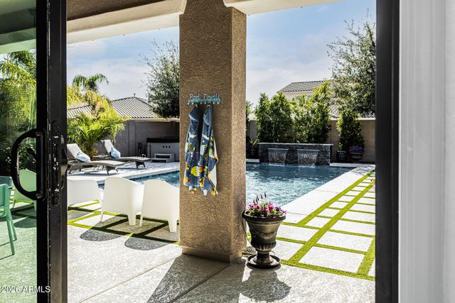 4724 S RHODIUM Lane, Mesa, AZ 85212