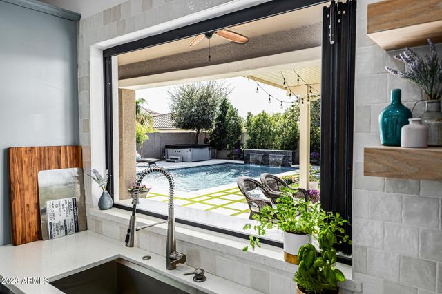 4724 S RHODIUM Lane, Mesa, AZ 85212