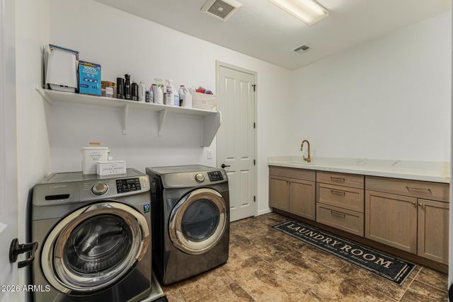 4724 S RHODIUM Lane, Mesa, AZ 85212