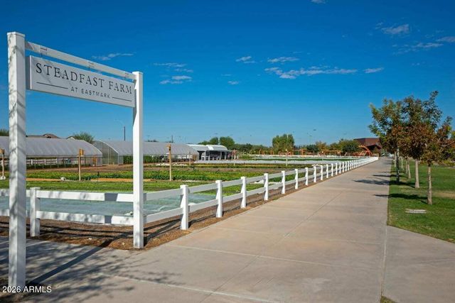 4724 S RHODIUM Lane, Mesa, AZ 85212