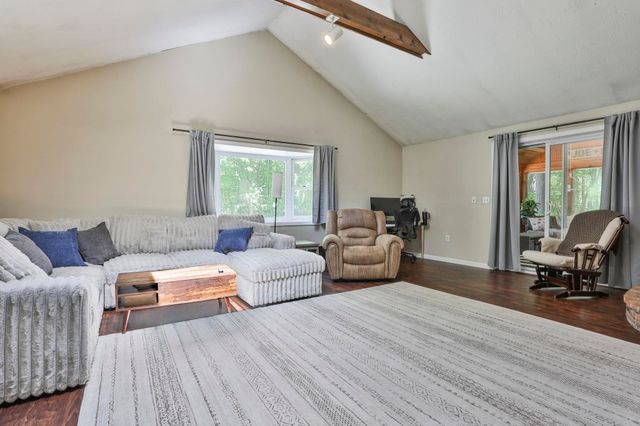 198 Wash Pond Road, Hampstead, NH 03841
