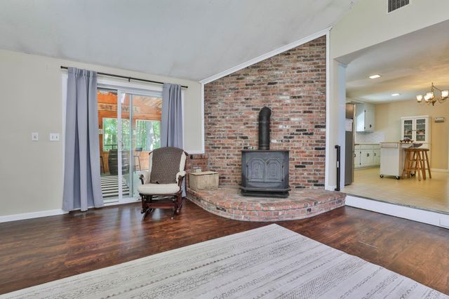 198 Wash Pond Road, Hampstead, NH 03841