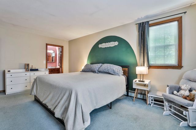 198 Wash Pond Road, Hampstead, NH 03841