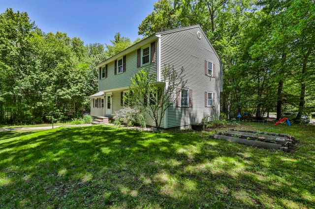 198 Wash Pond Road, Hampstead, NH 03841
