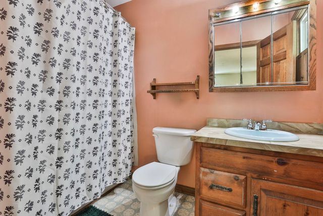 198 Wash Pond Road, Hampstead, NH 03841
