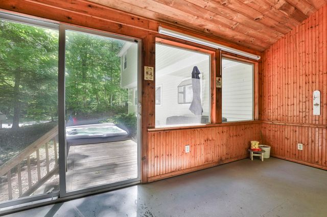 198 Wash Pond Road, Hampstead, NH 03841
