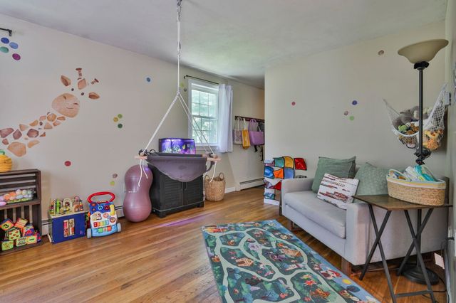 198 Wash Pond Road, Hampstead, NH 03841