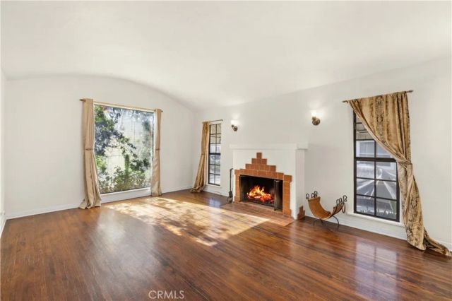 10729 Aqua Vista, Studio City, CA 91602