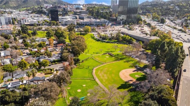 10729 Aqua Vista, Studio City, CA 91602