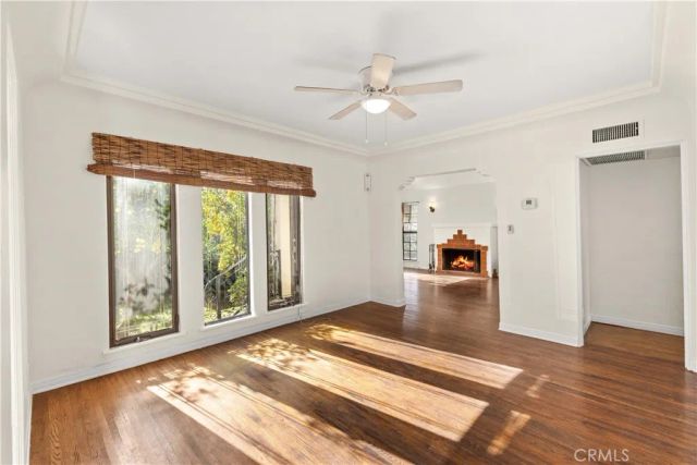 10729 Aqua Vista, Studio City, CA 91602