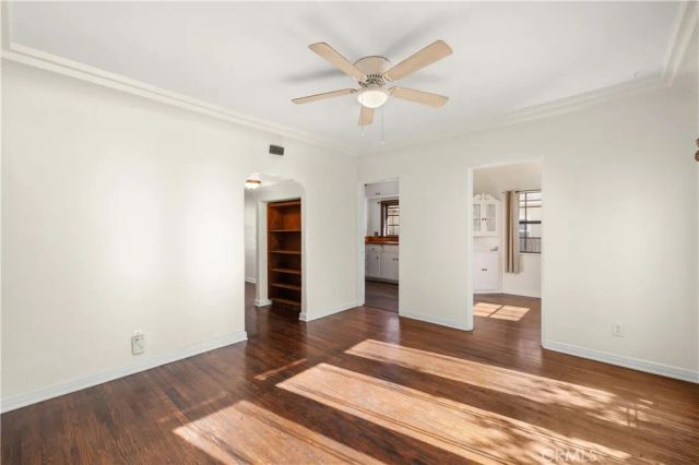 10729 Aqua Vista, Studio City, CA 91602