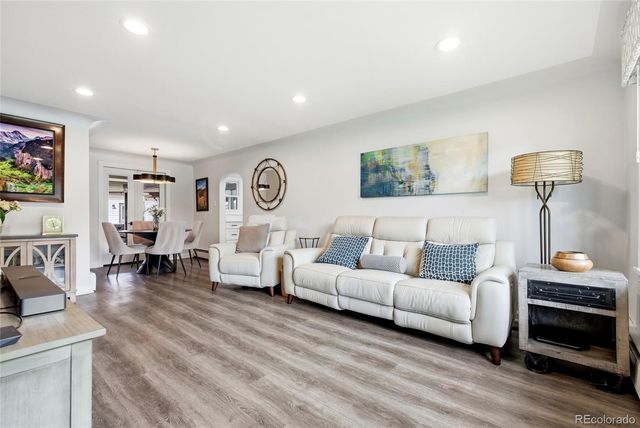 817 Locust Street, Denver, CO 80220