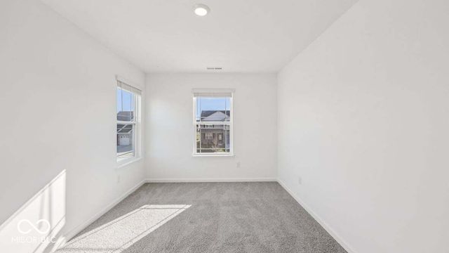 6048 Madera Drive, Whitestown, IN 46075