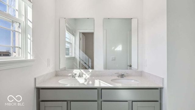 6048 Madera Drive, Whitestown, IN 46075