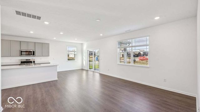 6048 Madera Drive, Whitestown, IN 46075