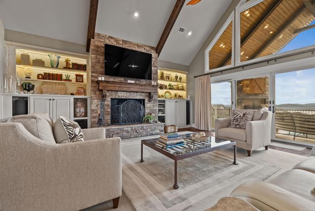 15716 Summit View Lane, North Little Rock, AR 72113