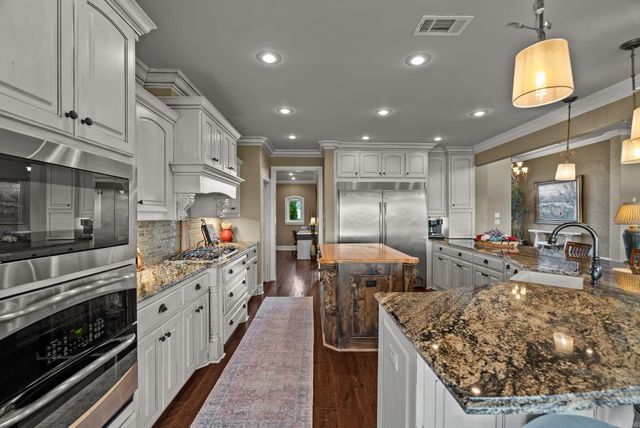 15716 Summit View Lane, North Little Rock, AR 72113