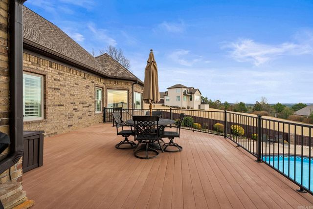 15716 Summit View Lane, North Little Rock, AR 72113