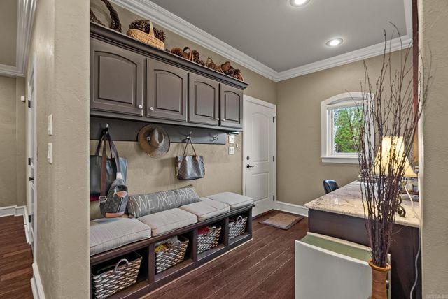 15716 Summit View Lane, North Little Rock, AR 72113