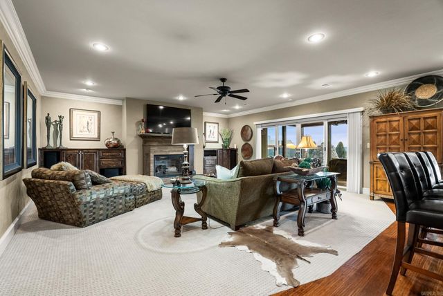 15716 Summit View Lane, North Little Rock, AR 72113