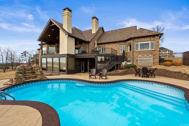 15716 Summit View Lane, North Little Rock, AR 72113