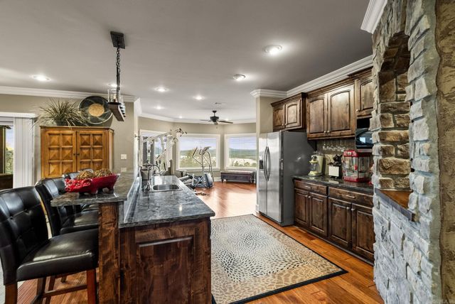 15716 Summit View Lane, North Little Rock, AR 72113