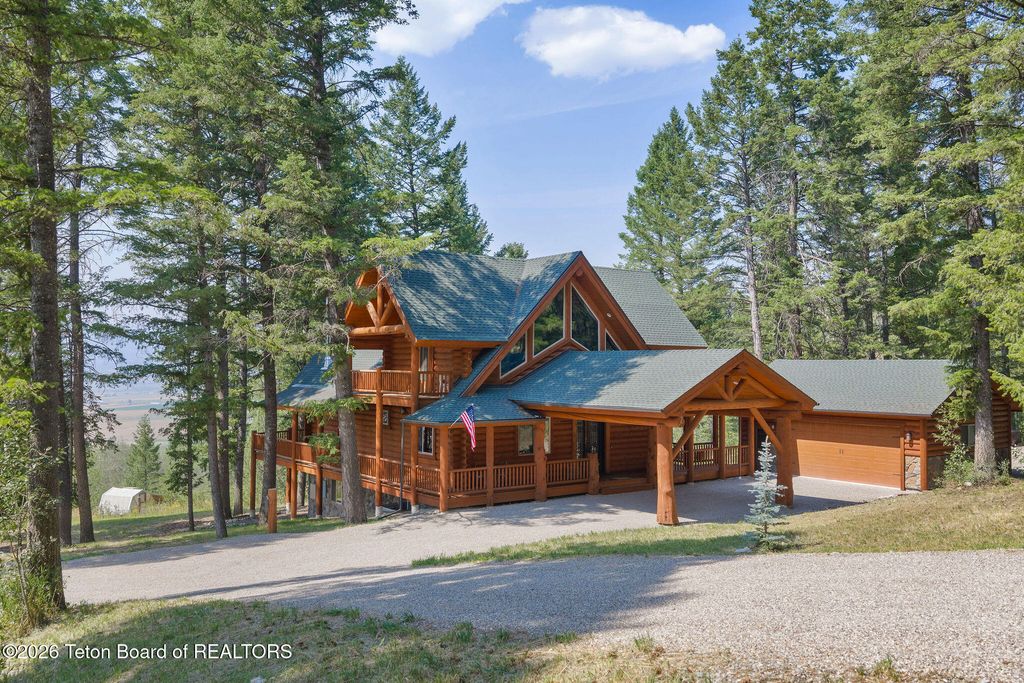 671 SPRUCE Drive, Star Valley Ranch, WY 83127 photo 1