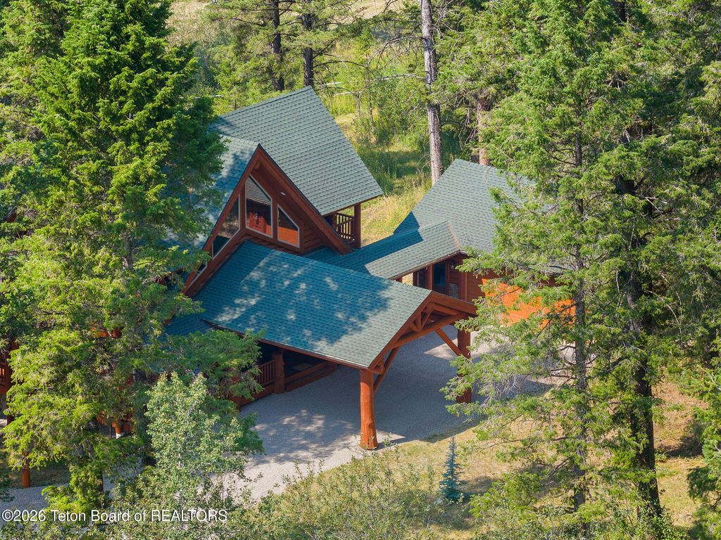 671 SPRUCE Drive, Star Valley Ranch, WY 83127 photo 5