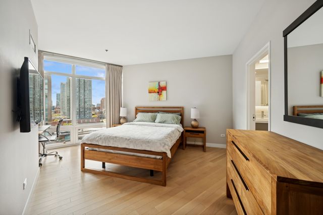 510 W Erie Street 1201, Chicago, IL 60654