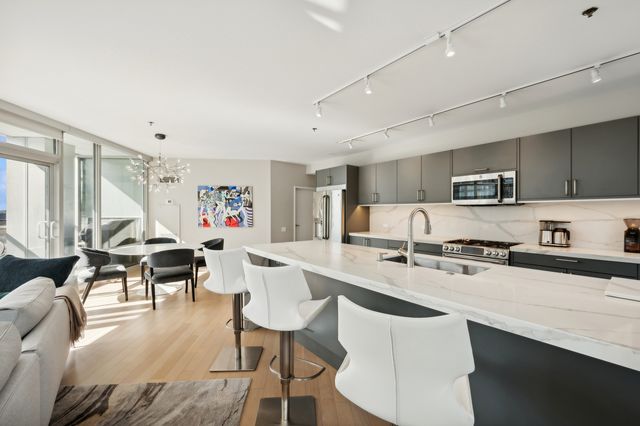 510 W Erie Street 1201, Chicago, IL 60654