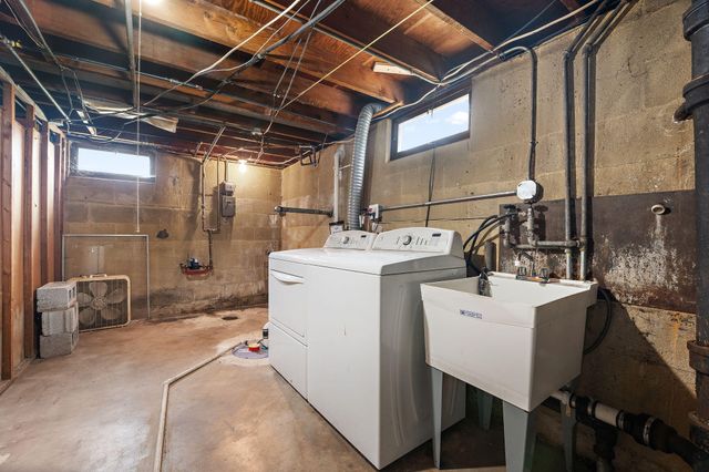 7480 Madison Street, Merrillville, IN 46410