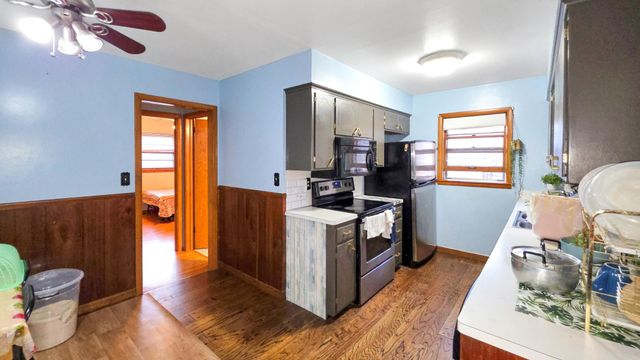 736 Cottage Avenue E, Saint Paul, MN 55106