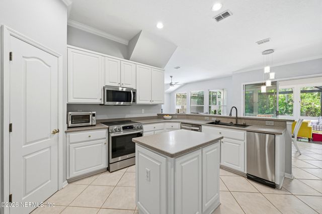 112 OCEANS EDGE Drive, Ponte Vedra Beach, FL 32082