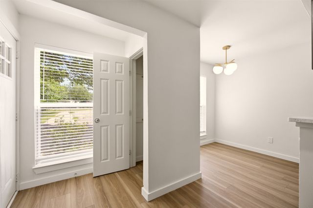 908 Isbell Road B, Fort Worth, TX 76114