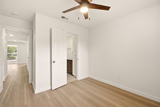 908 Isbell Road B, Fort Worth, TX 76114