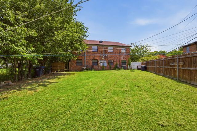 908 Isbell Road B, Fort Worth, TX 76114