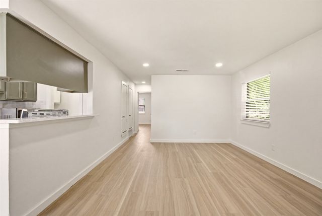 908 Isbell Road B, Fort Worth, TX 76114