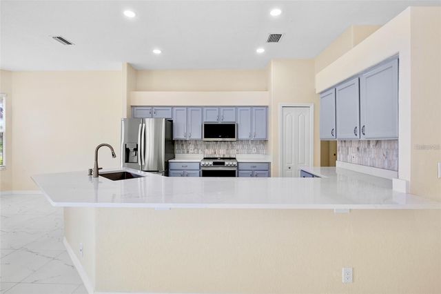 4971 SABAL LAKE CIRCLE, Sarasota, FL 34238