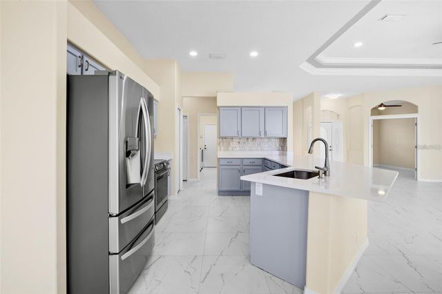 4971 SABAL LAKE CIRCLE, Sarasota, FL 34238